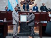 Dos académicos de la UNAH fueron condecorados por el Congreso Nacional 