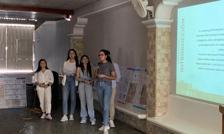 Estudiantes de Arquitectura presentan plan de desarrollo urbano de Lamaní, Comayagua 