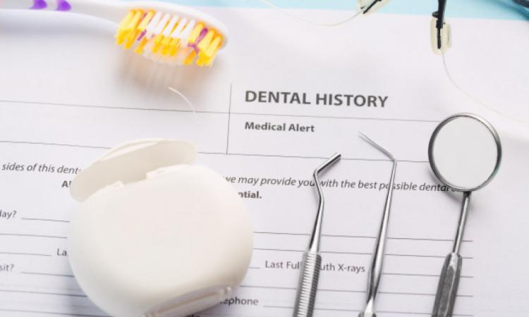 Odontólogos analizan la importancia de la historia clínica en época de COVID-19