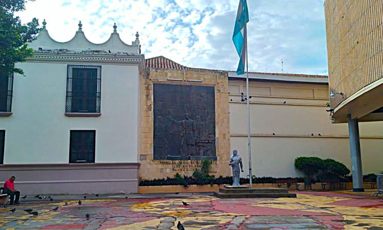 ¿Sabías que el Cacique Lempira ha sido pilar de la identidad hondureña desde hace casi un siglo?   La Dirección de Cultura te lo cuenta…