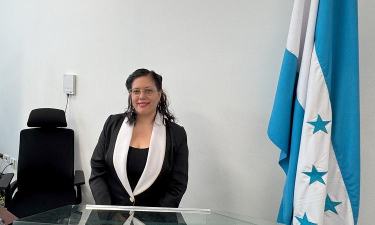 Marlenne Yamilet Ordoñez Rivera presentó con éxito su tesis doctoral.