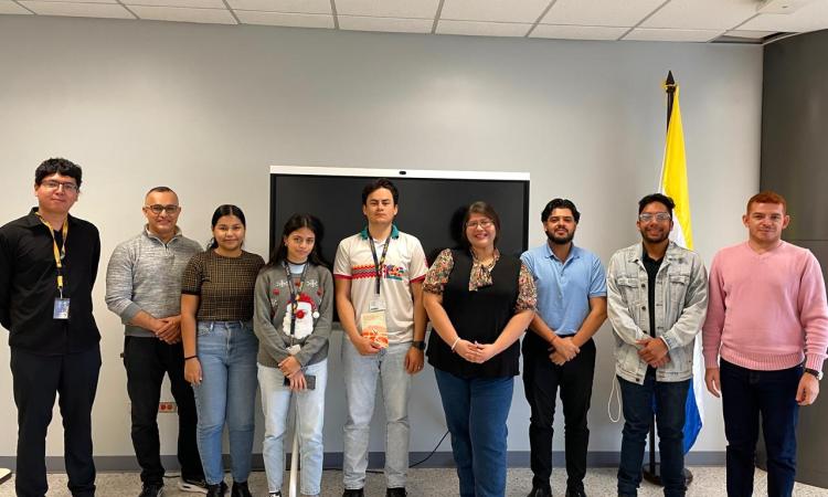 Editorial Universitaria lleva a cabo un análisis sobre el futuro de libro