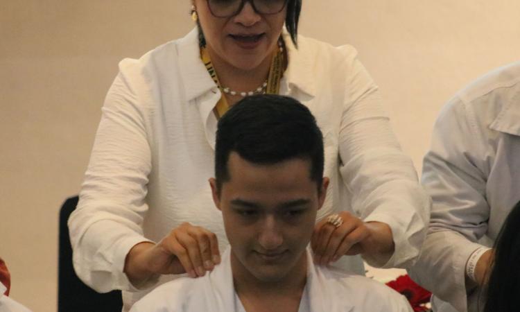 120 Estudiantes de Medicina Asumen su Pacto de Responsabilidad y Servicio