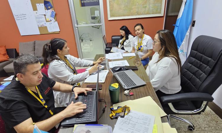 Comisión de Acompañamiento Académico y Administrativo de la FCM sostiene reuniones estratégicas con departamentos académicos