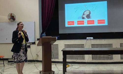 Presentacion Estrategia Moderno Azul y Amarillo 2048 x 1365 px 1