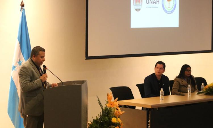 Inicia congreso de los posgrados de medicina 2026