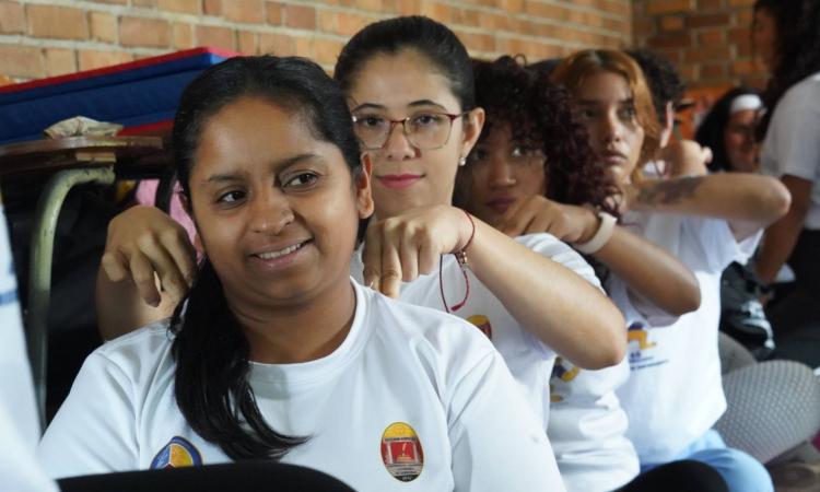 Enfermería fortalece atención materna con técnicas de acompañamiento durante el embarazo