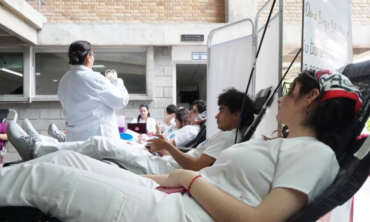 UME-VOAE realiza feria de la salud en la FCM