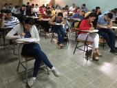 Más de 900 aspirantes a postgrados realizan examen de conocimiento