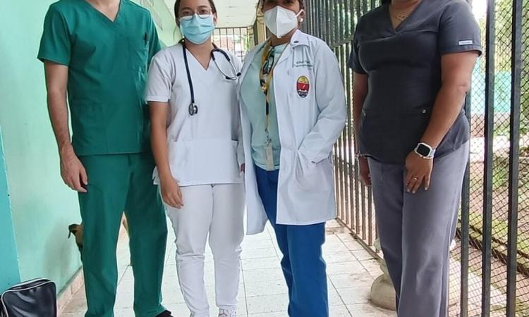 Estudiantes de medicina fortalecen el acceso a la atención médica en la comunidad de la Villa de San Antonio, Comayagua