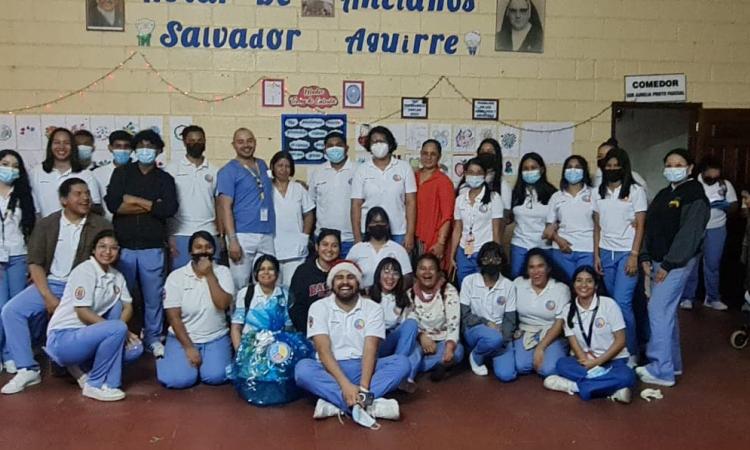 Estudiantes de Enfermería promueven cuidado humanizado en el hogar de ancianos "Salvador Aguirre"