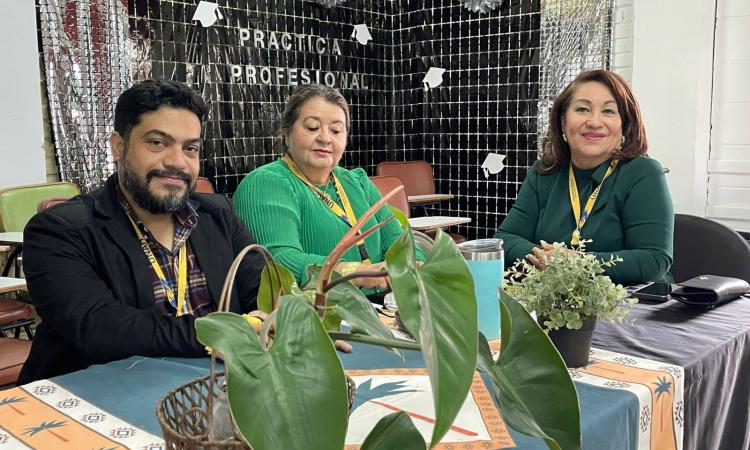 La Carrera de Pedagogía y Ciencias de la Educación promueve el desarrollo de las capacidades y competencias de sus egresados