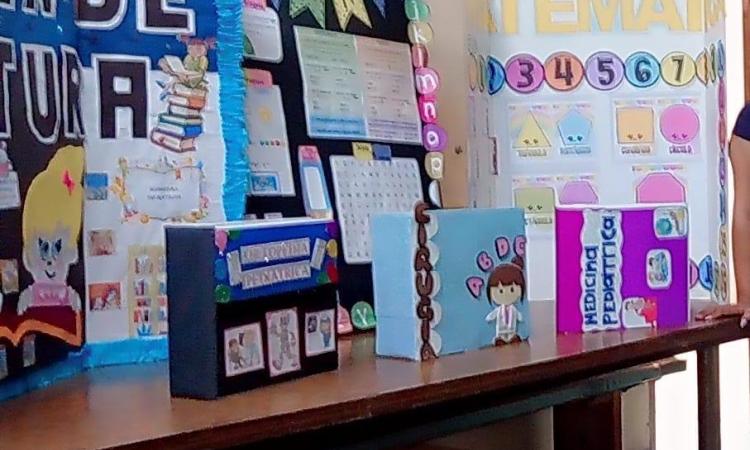 Estudiantes de la asignatura Administración de Proyectos Educativos Presentan Informe sobre Proyecto de Vinculación de Pedagogía Hospitalaria