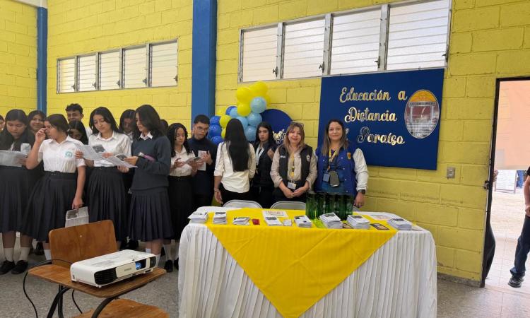 El Departamento de Pedagogía y Ciencias de la Educación presente en la Feria Vocacional del Centro Regional UNAH Campus El Paraíso