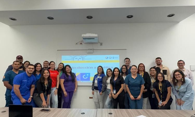 Posgrado en Rehabilitación Oral avanza con nuevo plan de estudios y formación de alto nivel