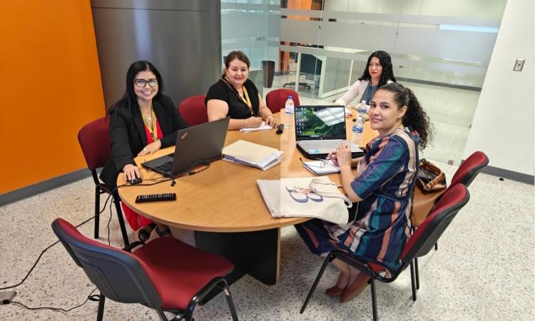 Avanza diseño curricular del Doctorado en Educación de la UNAH