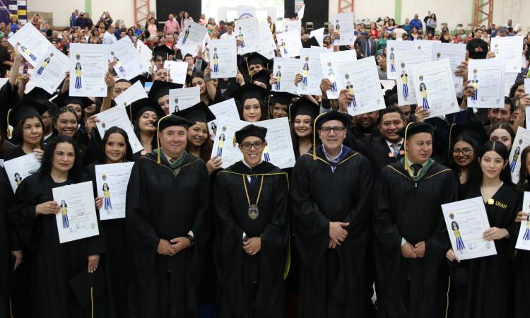 UNAH extiende 144 títulos en su Campus de Comayagua