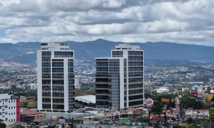 UNAH advierte que el país enfrentará un panorama económico desafiante en 2025