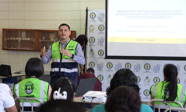 UNAH invertirá  60 millones en infraestructura y equipo en la Facultad de Odontología