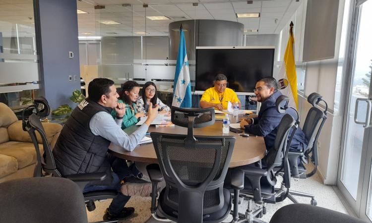 UNAH realiza sus actividades con normalidad en forma presencial y teletrabajo 