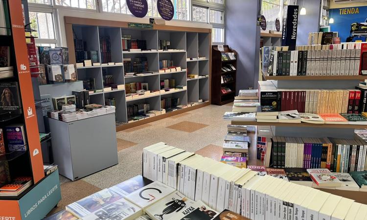 Librería Universitaria celebra doce años fortaleciendo la identidad académica y cultural de la UNAH