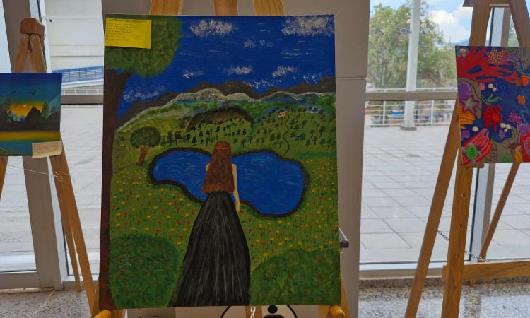 Estudiantes de Dibujo y Pintura comparten con la comunidad universitaria sus obras artísticas