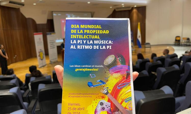 UNAH reflexiona sobre innovación tecnológica, creación musical y derechos de los músicos 