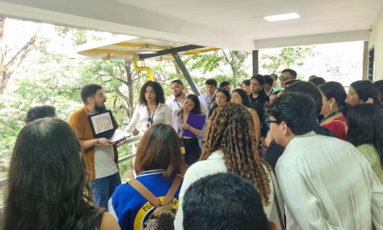 Estudiantes de UNAH Campus Choluteca realizan gira académica por El Salvador