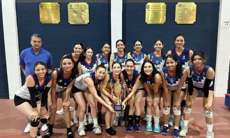 Las Pumas de Volibol se coronan subcampeonas en Torneo Eagles 2025