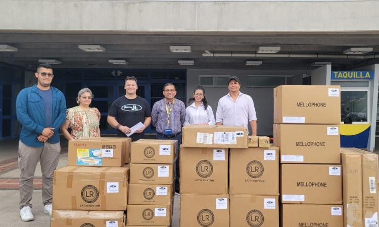 VOAE adquiere instrumentos para la Banda Marcial de la UNAH