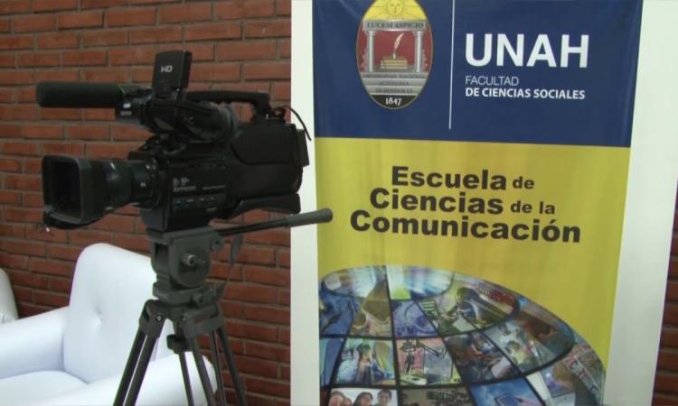 Carrera de Periodismo prepara actividades conmemorativas por su 55 aniversario