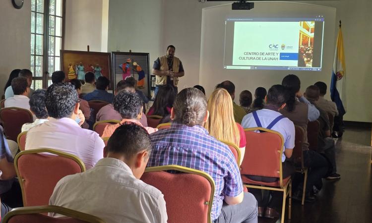 Conferencias, recorridos y cultura: así se vivió el Día Internacional de los Museos en el CAC-UNAH 