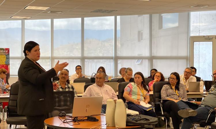 Inicia primer taller del Certificado de Educación para el Desarrollo Sostenible de la UNAH