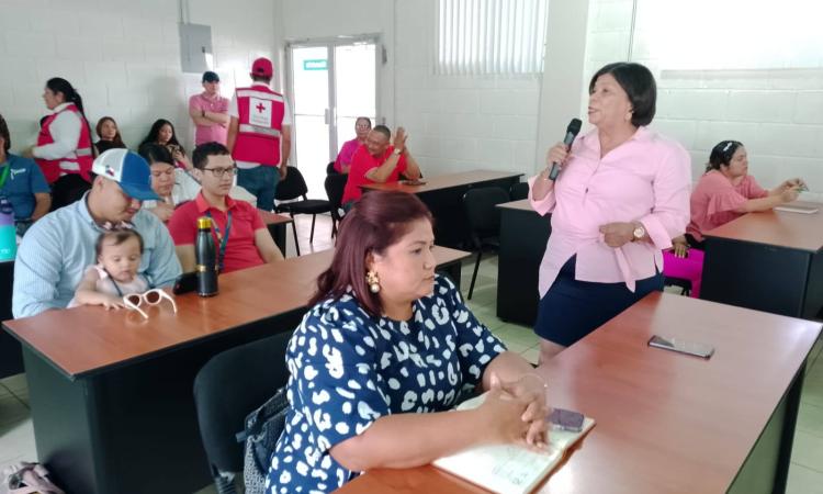 UNAH Campus Yoro colabora en política pública dirigida a la niñez, adolescencia y juventud