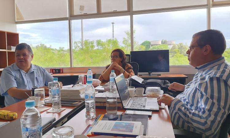 Elecciones generales: UNAH y USAP analizan desarrollar coloquios y debates de manera conjunta