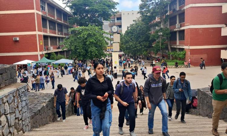 Celebran Día del Estudiante con variadas actividades en todos los campus de la UNAH