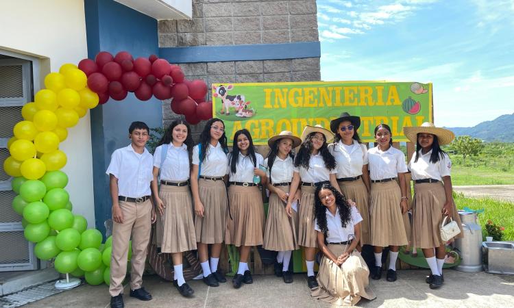 Más de 600 estudiantes asistieron a feria vocacional en Campus Choluteca