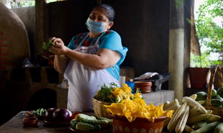 Docente de Campus El Paraíso brinda conferencia en Seminario Internacional de Cocina