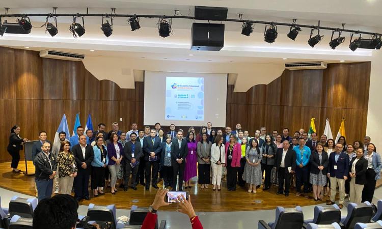 Inauguran con éxito III Encuentro Trinacional de Universidades 2025