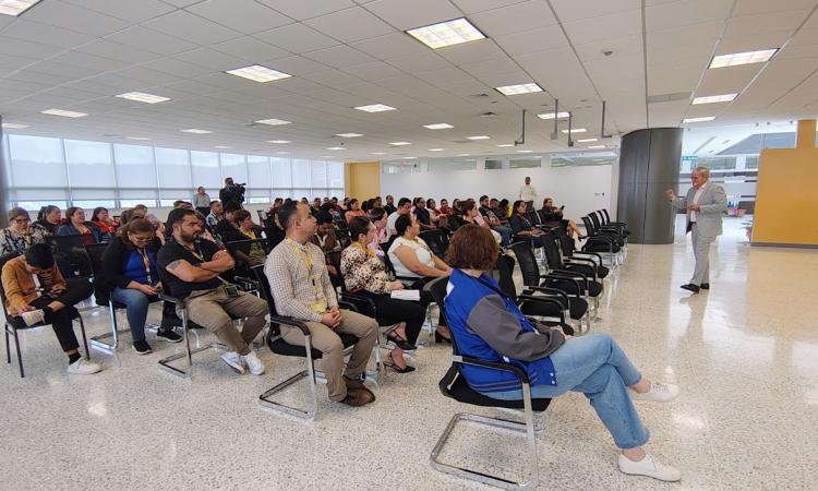 UNAH promueve el crecimiento personal y la mentalidad emprendedora entre sus empleados