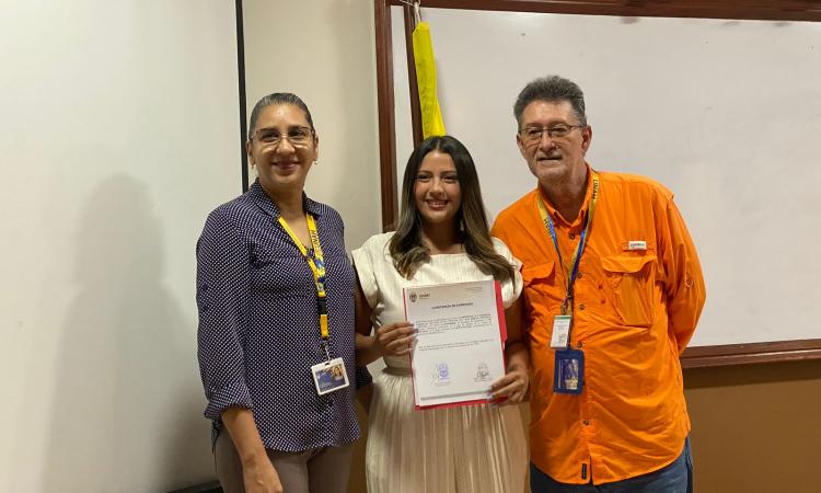 Facultad de Ciencias entregó cartas de egresado a 90 universitarios que se graduarán en septiembre