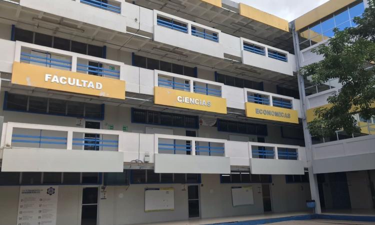 UNAH busca segunda acreditación para la Facultad de Ciencias Económicas