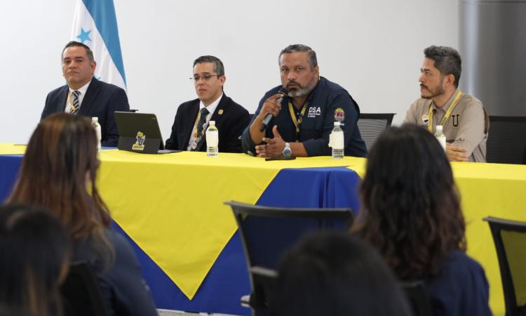 UNAH lanza carreras virtuales y prueba PHUMA para hondureños en el extranjero