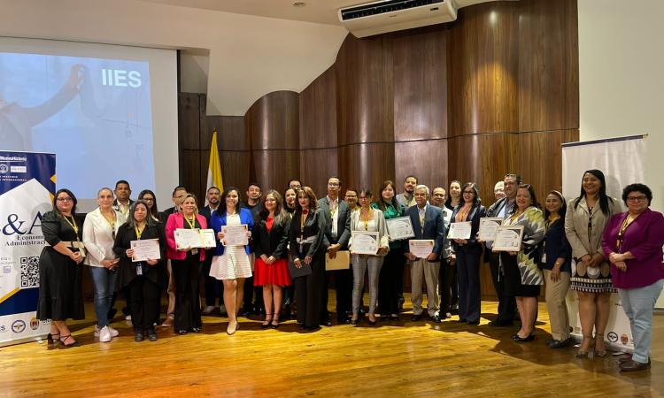 UNAH realiza Encuentro de Revisores e Investigadores en Ciencias Económicas 2025