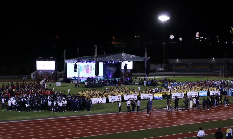 Con obra artística inédita y el desfile de delegaciones se inauguran los Juduca UNAH 2025