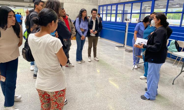 Estudiantes de la Carrera de Educación Física realizan Feria de la Salud