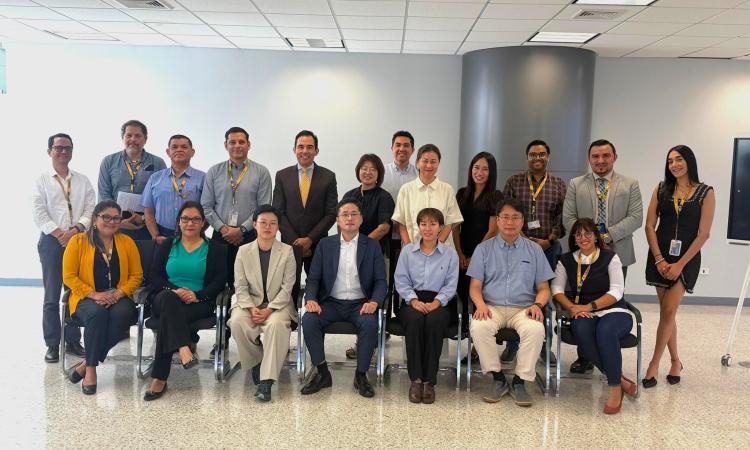 UNAH avanza hacia la creación del centro de innovación y emprendimiento con apoyo internacional