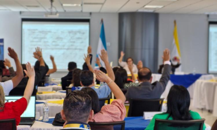 Consejo Universitario aprueba nuevos posgrados, ampliación de cupos y carreras con alcance global