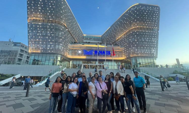 Maestrantes de Medio Ambiente y Arquitectura Bioclimática conocen infraestructura moderna de San Salvador