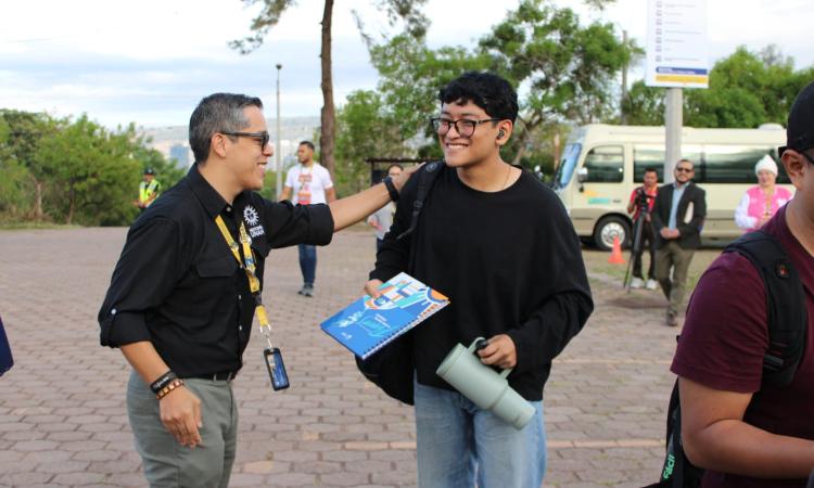 UNAH da la bienvenida al III Pac con transporte gratuito para sus estudiantes